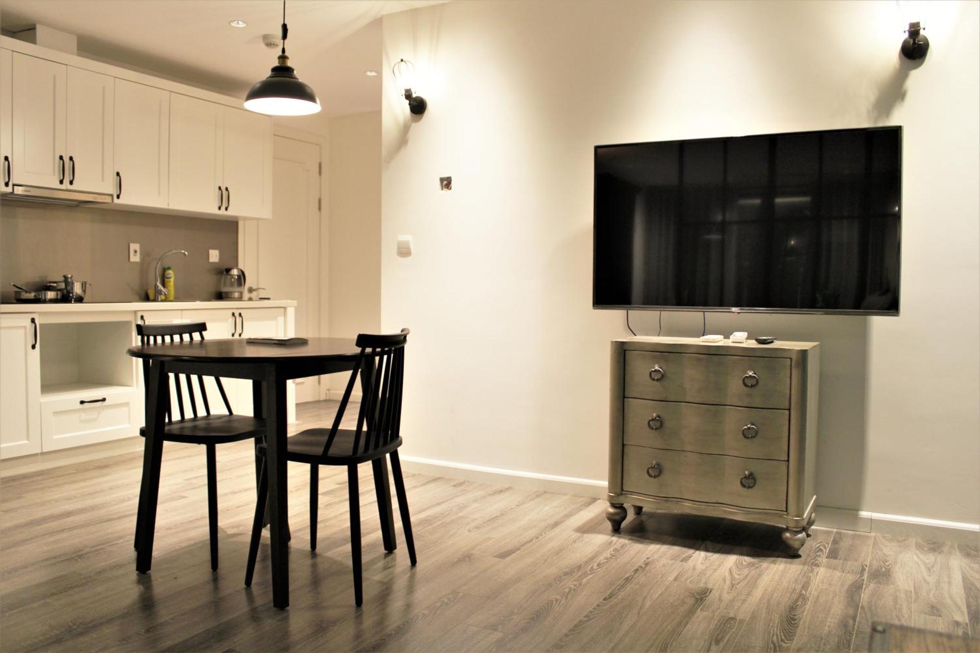 D'Leroi Soleil - Westlake Suite & Apartment Hanoi Bagian luar foto
