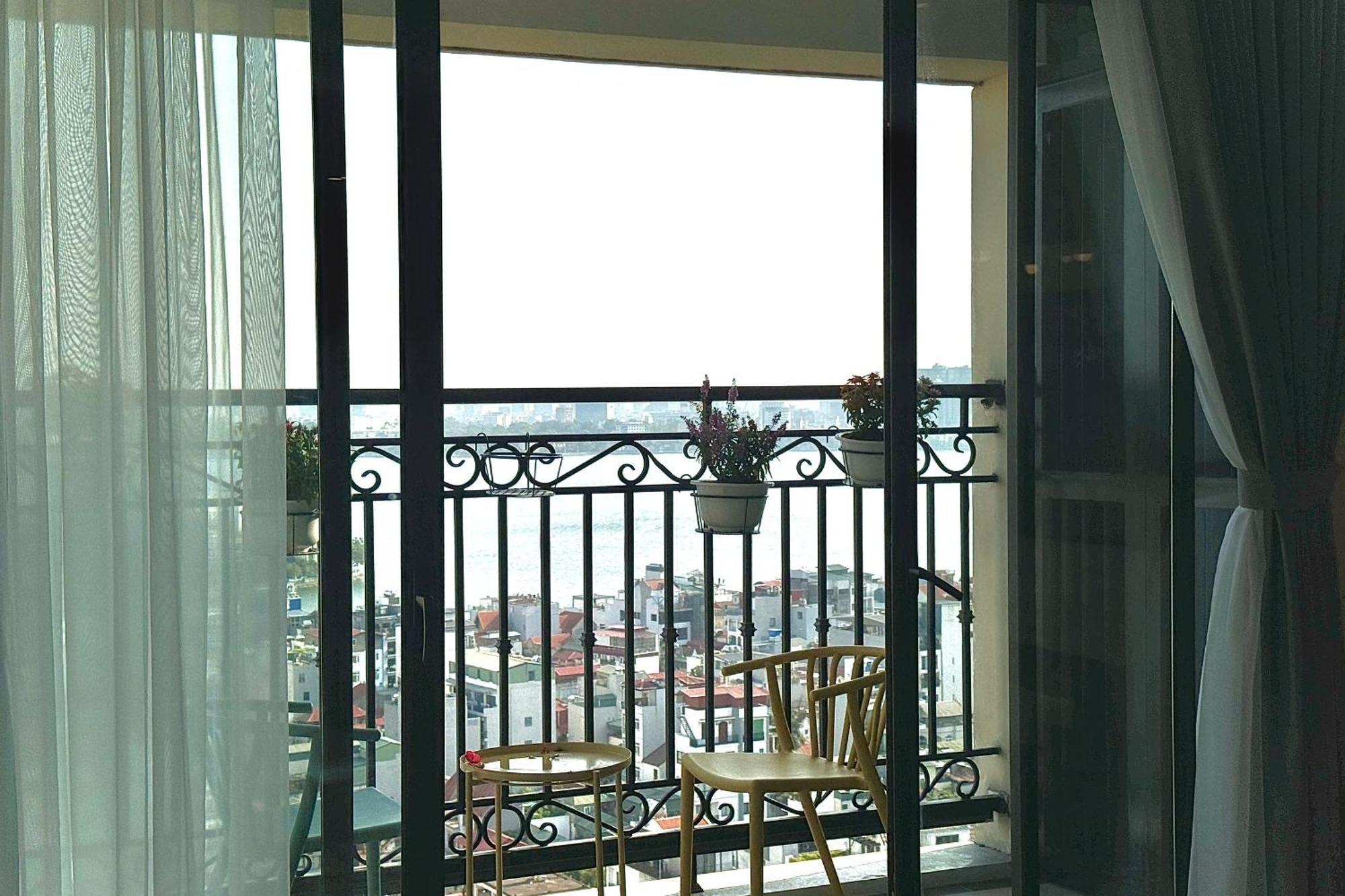 D'Leroi Soleil - Westlake Suite & Apartment Hanoi Bagian luar foto